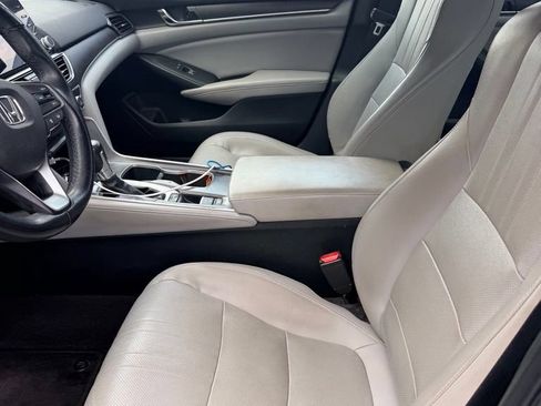 Used 2018 Honda Accord EX-L image 9