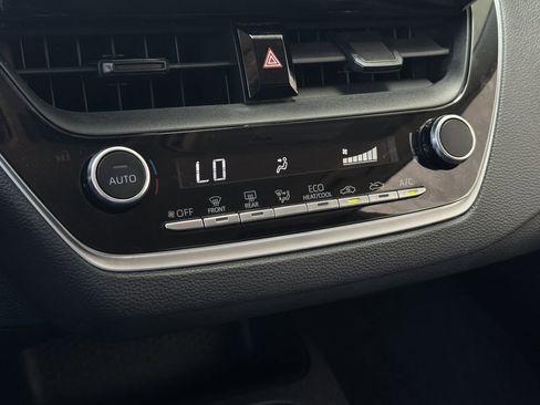 Used 2023 Toyota Corolla LE FWD image 20