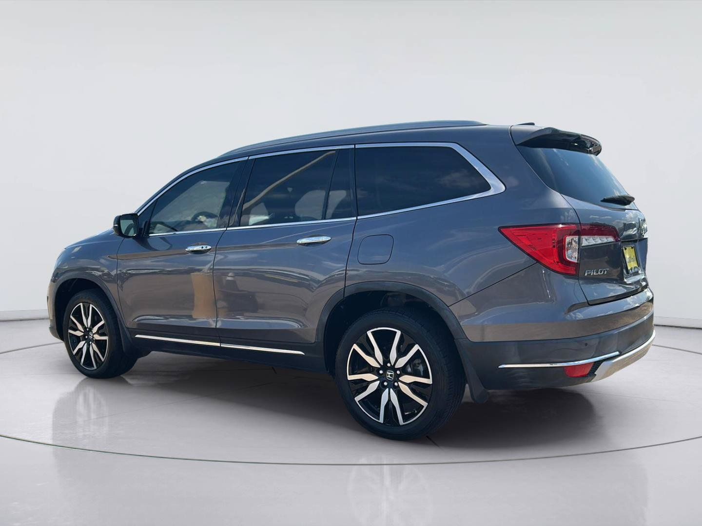Used 2019 Honda Pilot Elite image 6