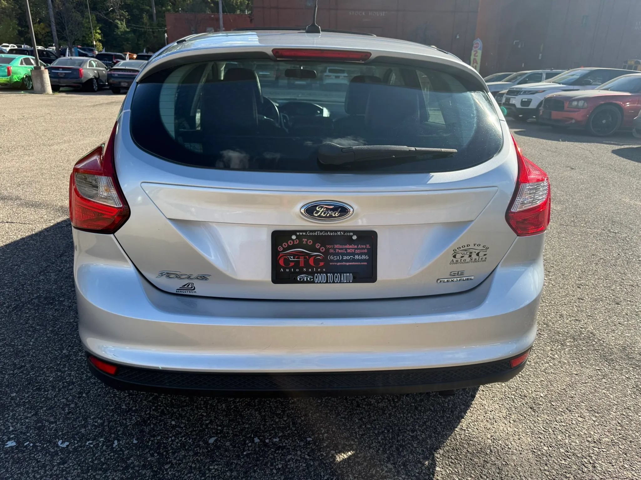 Used 2014 Ford Focus SE w/ Equipment Group 201A FWD image 9