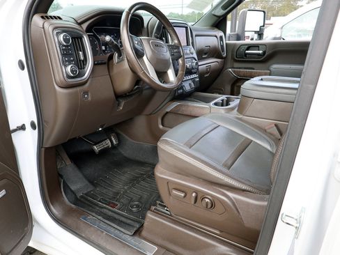 Used 2022 GMC Sierra 2500 Denali w/ Denali Ultimate Package image 33