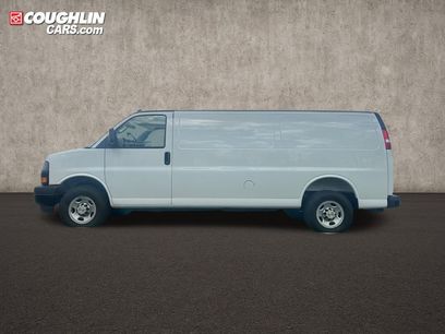 New 2025 Chevrolet Express 3500 Extended w/ Driver Convenience Package
