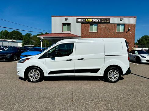 Used 2022 Ford Transit Connect XLT FWD image 4