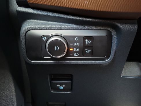 Used 2024 Ford Bronco Outer Banks AWD/4WD image 29