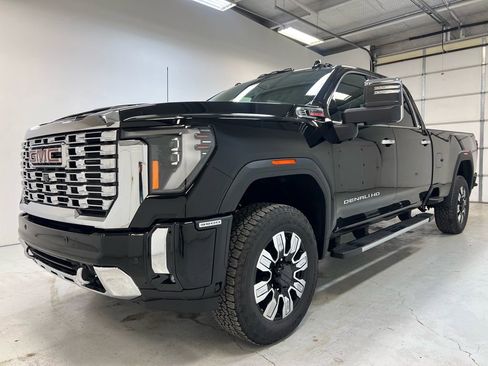 New 2026 GMC Sierra 3500 Denali w/ Snow Plow Prep/Camper Package image 11