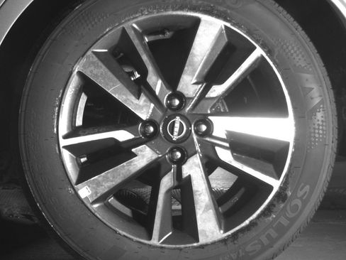 Used 2025 Nissan Versa SV FWD image 14