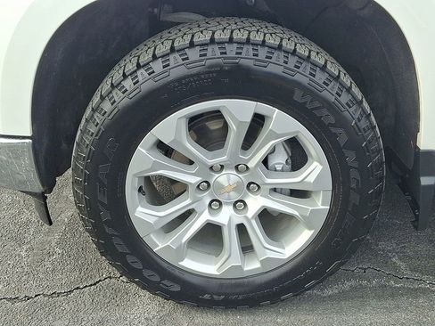 Certified 2024 Chevrolet Silverado 1500 LTZ w/ LTZ Convenience Package II image 8