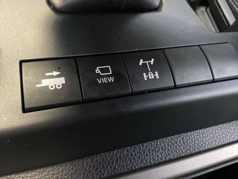 Certified 2025 Toyota 4Runner TRD Off-Road Premium w/ Tow Technology Package image 24