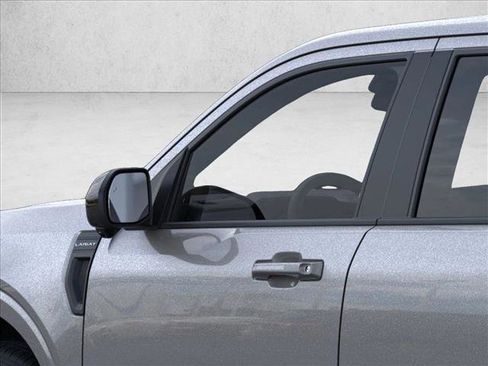 New 2025 Ford Maverick Lariat image 21