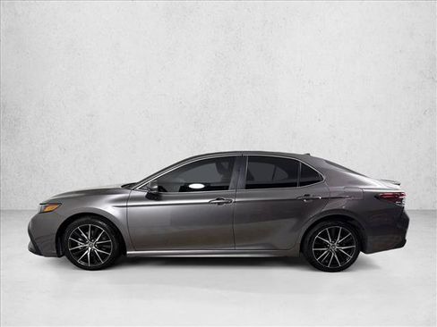 Used 2024 Toyota Camry SE FWD image 6
