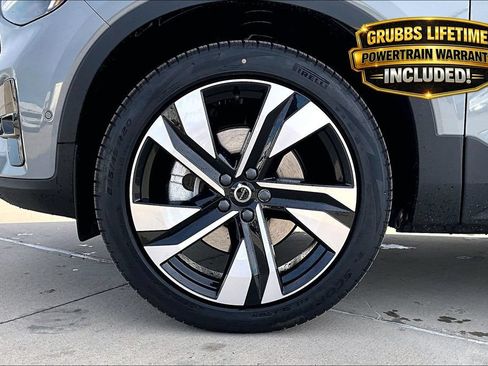 New 2026 Volvo XC40 B5 Ultra w/ Climate Package AWD/4WD image 37