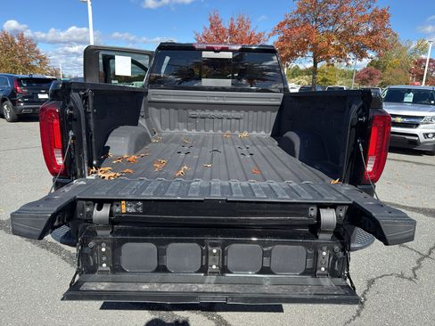 Used 2023 GMC Sierra 2500 Denali w/ Denali Ultimate Package image 32