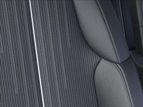 New 2026 Cadillac Vistiq Luxury w/ LPO, Floor Liner Package AWD/4WD image 21