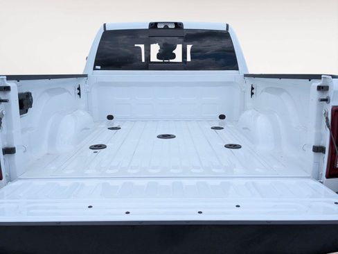 New 2026 RAM 2500 Laramie w/ Sport Appearance Package AWD/4WD image 33