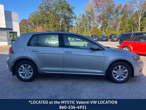 Used 2019 Volkswagen Golf S image 5