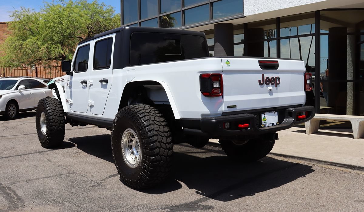 Used 2021 Jeep Gladiator Rubicon AWD/4WD image 12