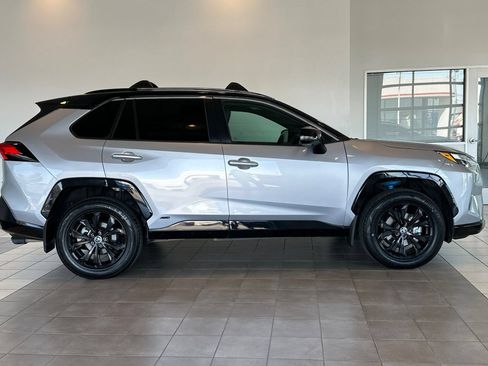 Certified 2022 Toyota RAV4 XSE AWD/4WD image 3