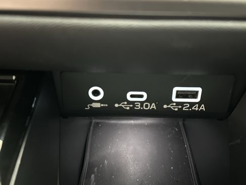 Used 2025 Subaru Legacy Premium AWD/4WD image 35