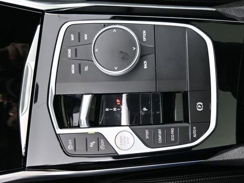 Used 2023 BMW 230i xDrive Coupe w/ Premium Package image 19