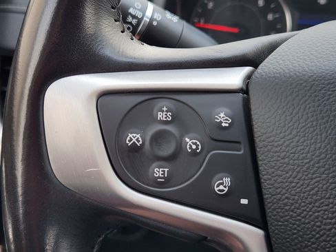 Used 2022 GMC Terrain SLT w/ Tech Package FWD image 29