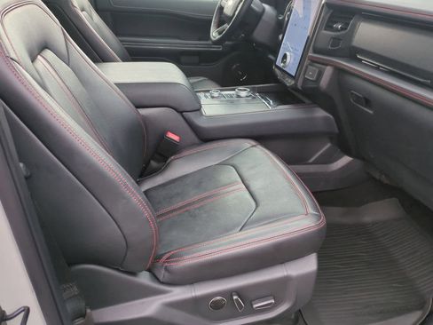 Used 2024 Ford Expedition Max Limited image 25