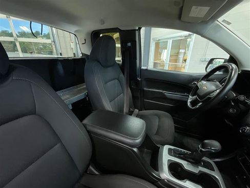 Used 2022 Chevrolet Colorado LT w/ Fleet Safety Package RWD image 21
