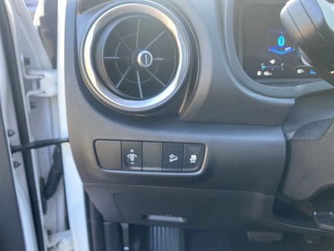 Used 2023 Hyundai Kona Limited FWD image 17