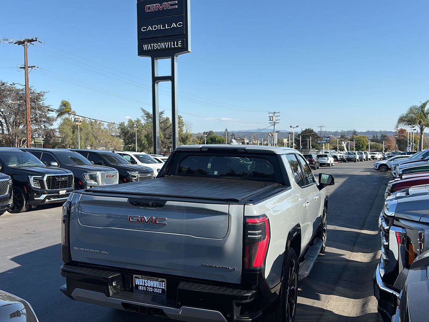Used 2026 GMC Sierra EV Denali AWD/4WD image 8