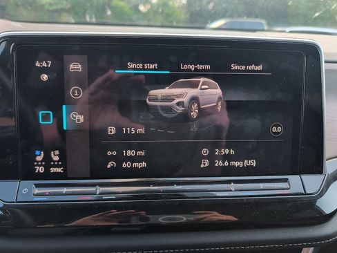 Used 2025 Volkswagen Atlas SE FWD image 21