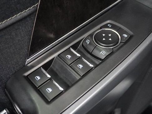 Used 2021 Ford F150 Lariat AWD/4WD image 9