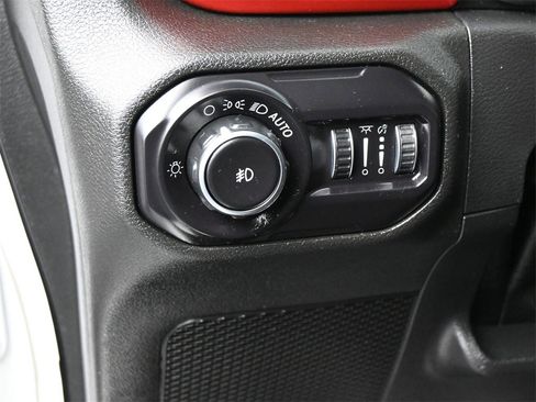 Used 2018 Jeep Wrangler Unlimited Rubicon image 4