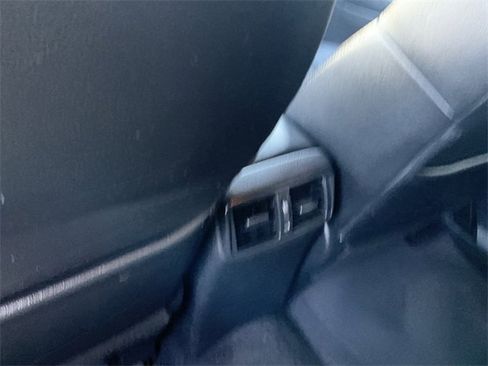 Used 2019 Nissan Rogue SL image 30