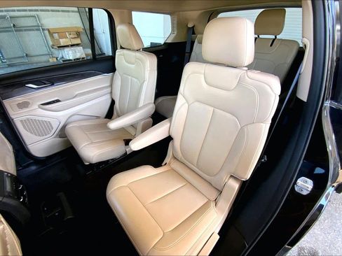 Used 2021 Jeep Grand Cherokee L Limited image 21