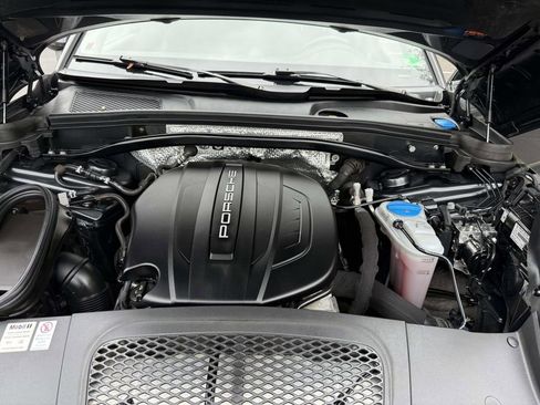 Used 2018 Porsche Macan image 29