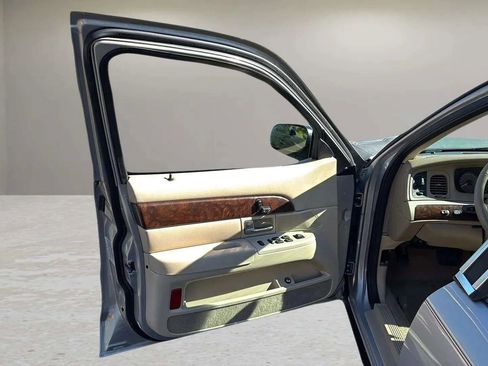 Used 2007 Mercury Grand Marquis LS image 9