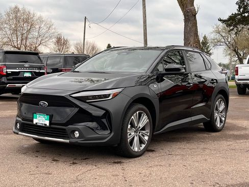 Used 2023 Subaru Solterra AWD image 4