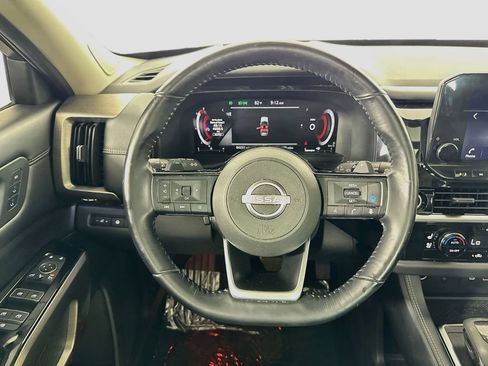 Used 2022 Nissan Pathfinder Platinum w/ Cargo Package AWD/4WD image 11