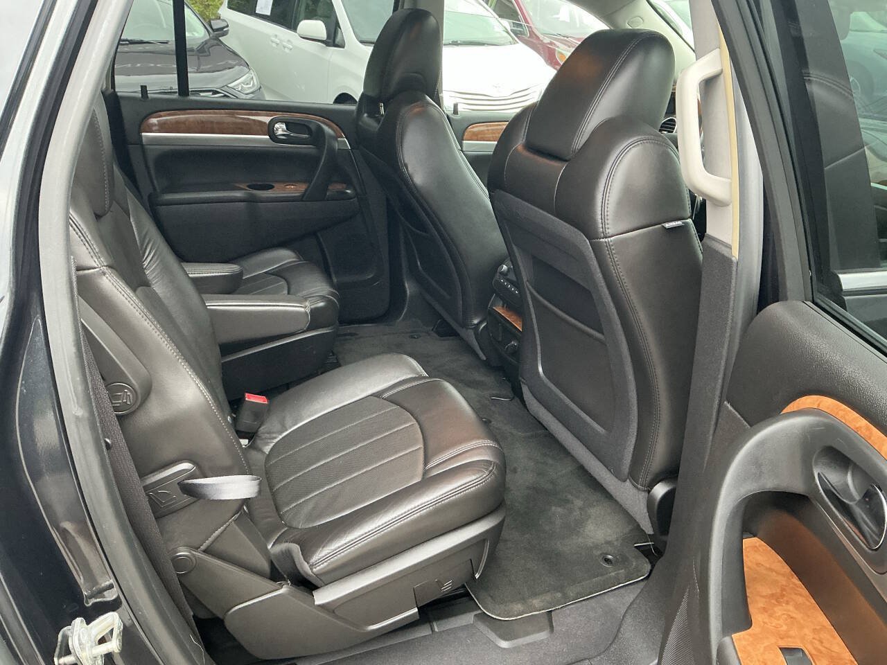 Used 2010 Buick Enclave CXL AWD/4WD image 27