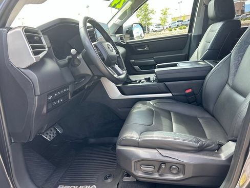 Used 2024 Toyota Sequoia SR5 w/ SR5 Premium Package AWD/4WD image 25