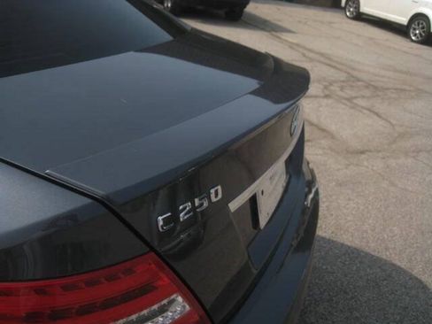 Used 2013 Mercedes-Benz C 250 Sedan image 9