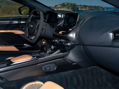 Used 2024 Aston Martin Valour image 68