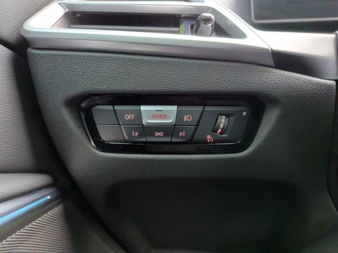 Used 2025 BMW M340i xDrive w/ Premium Package image 24