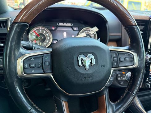 Used 2020 RAM 1500 Longhorn image 14