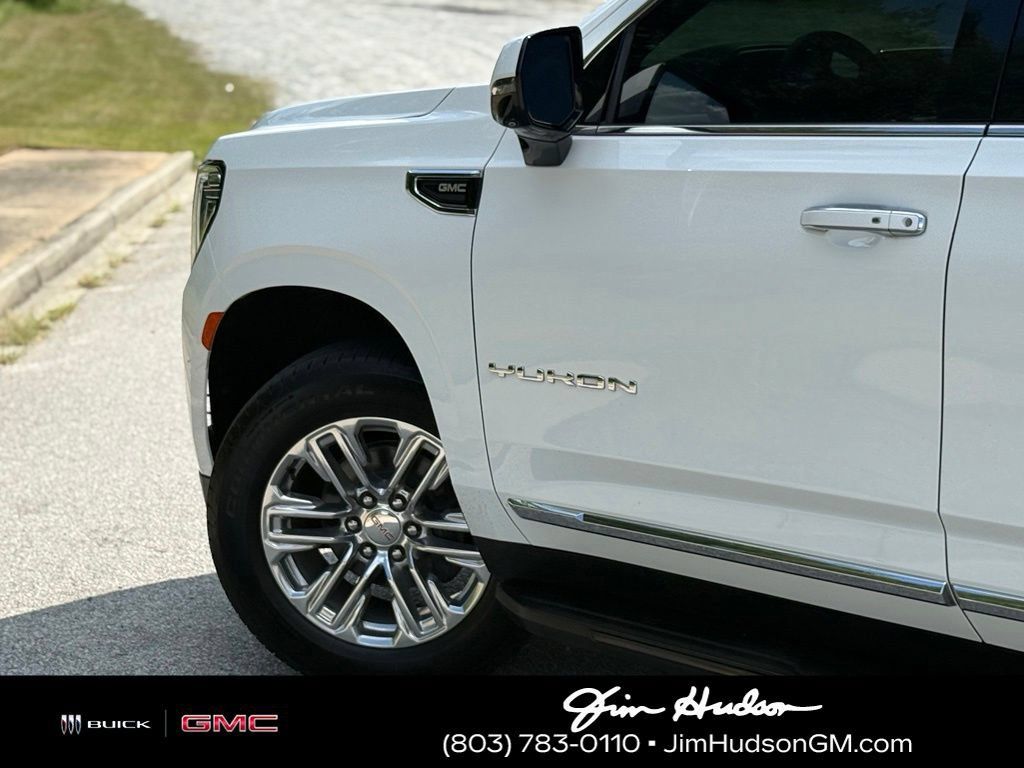 Used 2022 GMC Yukon XL SLT w/ SLT Luxury Package RWD image 8