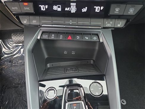 Used 2025 Audi A3 2.0T Premium w/ Convenience Package image 26