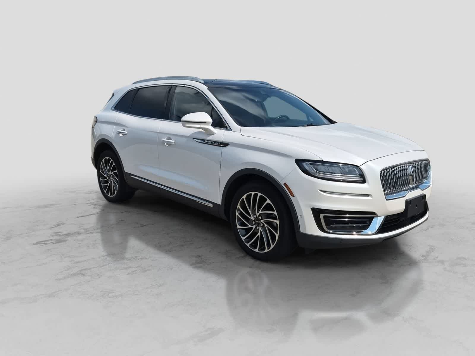 Used 2019 Lincoln Nautilus Reserve AWD/4WD image 2