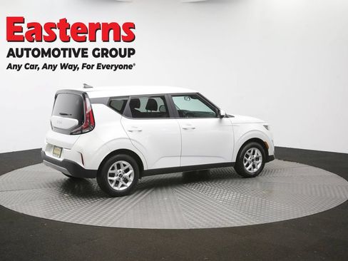Used 2024 Kia Soul LX w/ Option Group 015 FWD image 38