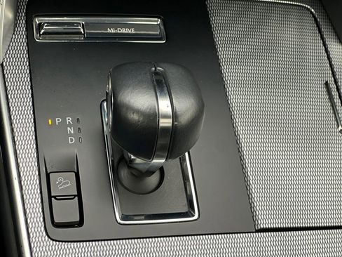 Used 2024 MAZDA CX-90 3.3 Turbo w/ Premium Package image 17