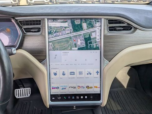 Used 2016 Tesla Model X Performance AWD/4WD image 18