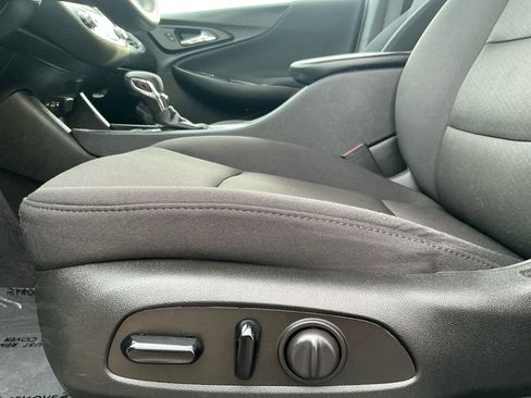 Used 2023 Chevrolet Malibu LT image 22